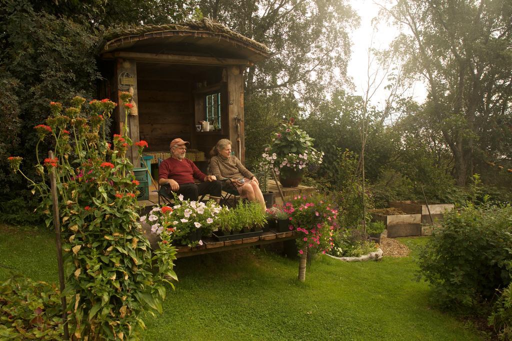 Brigitte'S Bavarian Bed Und Breakfast Millers Landing Экстерьер фото