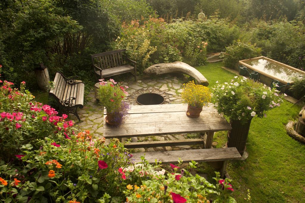 Brigitte'S Bavarian Bed Und Breakfast Millers Landing Экстерьер фото